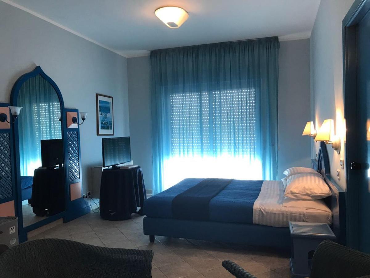 למפדוזה Hotel Baia Turchese מראה חיצוני תמונה
